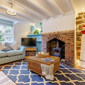 3 Bed In Robin Hoods Bay 89568 Robin Hood's Bay
