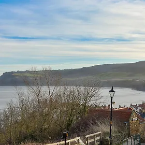 Oakfield Robin Hood's Bay
